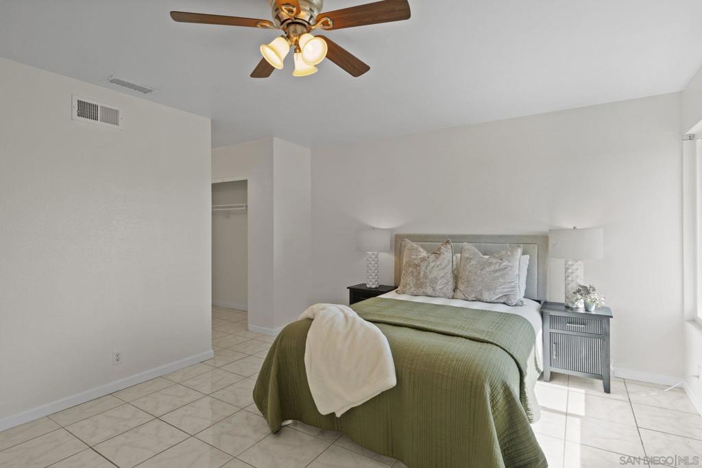 MLS #250043709SD image #23