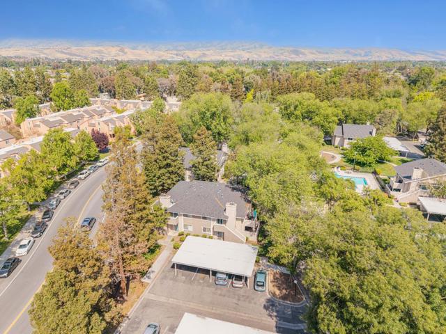 5535 Sean Circle, San Jose CA: https://media.crmls.org/mediaz/3374e36b-6c00-41fe-a58c-5d57e43d577c.jpg