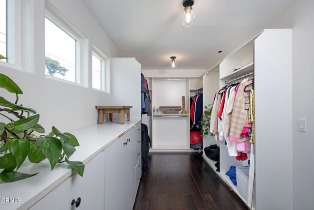 Detail Gallery Image 13 of 28 For 2180 Vista Del Mar Dr, Ventura,  CA 93001 - 3 Beds | 3/1 Baths