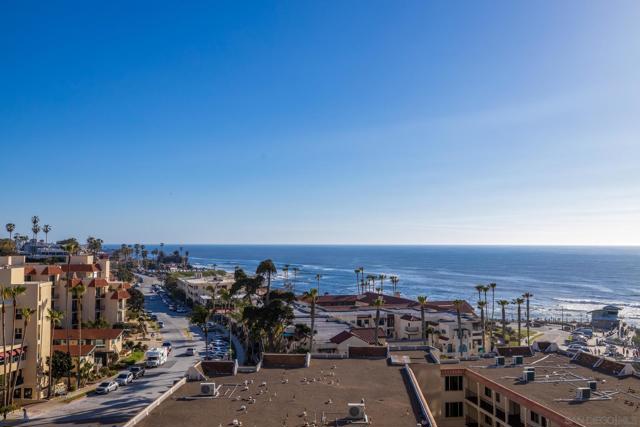 Image 13 of 34 For 939 Coast Blvd  11g