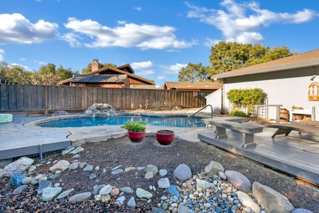 120 Marks Drive, Hollister CA: https://media.crmls.org/mediaz/337843e6-87a0-4d3b-b947-b58c936e31d5.jpg