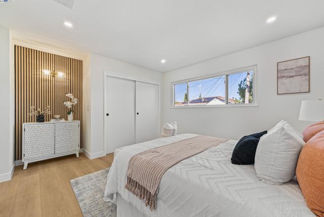 39850 Sundale Dr., Fremont CA: https://media.crmls.org/mediaz/33787498-b425-4a85-8b1a-4645b40f5fdd.jpg