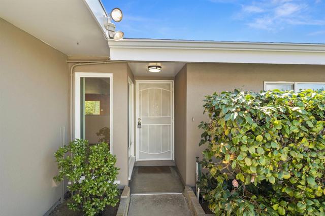9265 Overton Ave, San Diego CA: https://media.crmls.org/mediaz/33794ca6-123a-4e1d-91a5-525fcf180e26.jpg
