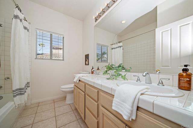 326 Justina Drive, Oceanside CA: https://media.crmls.org/mediaz/33799493-4252-47b9-bdfd-1d63278b3c83.jpg