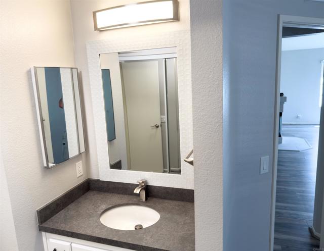 Detail Gallery Image 4 of 24 For 7220 Calle Cristobal #12,  San Diego,  CA 92126 - 2 Beds | 2 Baths