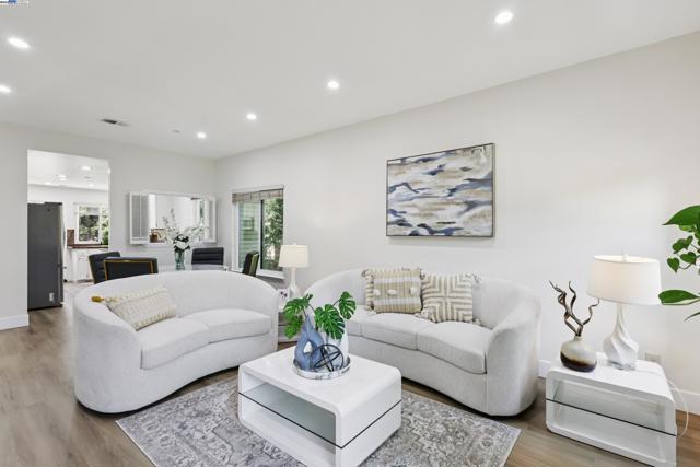 963 La Mesa Ter, Sunnyvale CA: https://media.crmls.org/mediaz/3379d26c-2cb3-4658-b8ff-713434374e90.jpg
