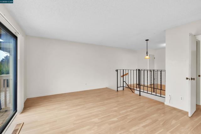 116 Falmouth Ct, Aptos CA: https://media.crmls.org/mediaz/3379de0b-ed56-471c-9d8a-a3f9e49a608f.jpg