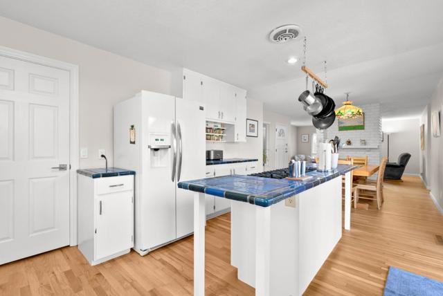 2975 Mattison Lane, Santa Cruz CA: https://media.crmls.org/mediaz/337a365e-3406-4250-b97b-78ebbb3c40da.jpg