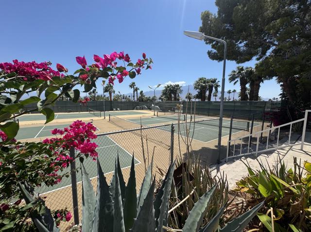 15500 Bubbling Wells Road, Desert Hot Springs CA: https://media.crmls.org/mediaz/337ada70-c904-4895-a08c-e666ec443f7f.jpg