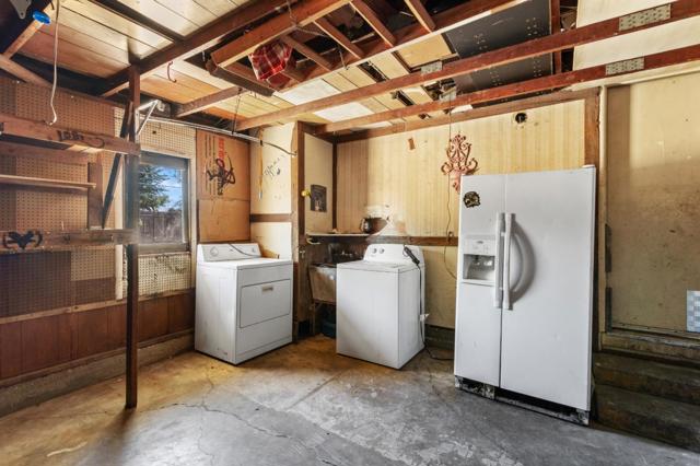 7541 19th Street, Sacramento CA: https://media.crmls.org/mediaz/337ae2c9-bc88-4470-bc99-ccdb3101d967.jpg