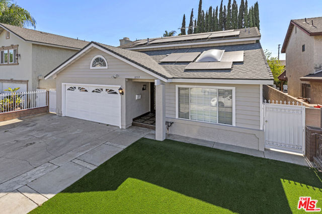 8557 Norwich Avenue, North Hills CA: https://media.crmls.org/mediaz/337d75fa-c8d0-4985-b114-fb893843341a.jpg