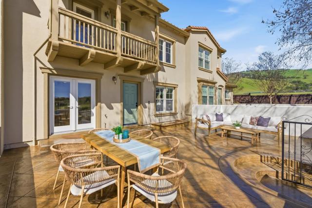 3537 Michelangelo Drive, San Jose CA: https://media.crmls.org/mediaz/337d9a95-b5b6-4c37-997f-03e5f0443b9c.jpg