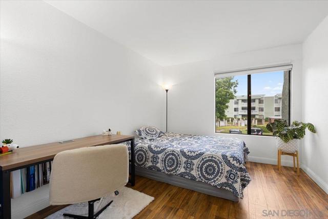 1020 E Washington Ave, Escondido CA: https://media.crmls.org/mediaz/337da562-ebbf-4718-a8f8-cd00284819f4.jpg