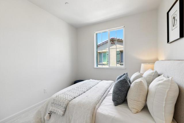 2333 Gibbons Street, Hayward CA: https://media.crmls.org/mediaz/337e4c3c-4e24-4bed-a9d4-39b07b1c8726.jpg