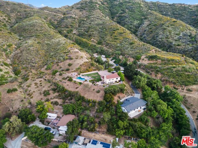 9950 Woodward Avenue, Sunland, California 91040, 3 Bedrooms Bedrooms, ,2 BathroomsBathrooms,Single Family Residence,For Sale,Woodward,24400045