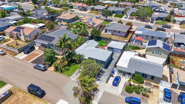 516 Bonito Avenue, Imperial Beach CA: https://media.crmls.org/mediaz/337f9c7f-2c28-4941-896c-a9669b7108a1.jpg