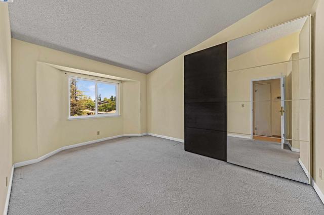 136 Hackamore Ln, Fremont CA: https://media.crmls.org/mediaz/338040ae-49b2-4988-aa86-af5ba81f33c6.jpg