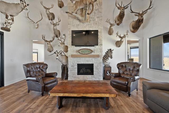 3000 Coppa Court, Hollister CA: https://media.crmls.org/mediaz/3380611b-392d-4087-8a06-91bed6ae8ebb.jpg