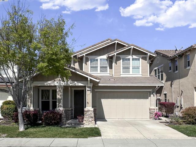 9779 Reimers Way, Dublin CA: https://media.crmls.org/mediaz/338108da-59bf-4865-a0ac-6d3c3d39c689.jpg