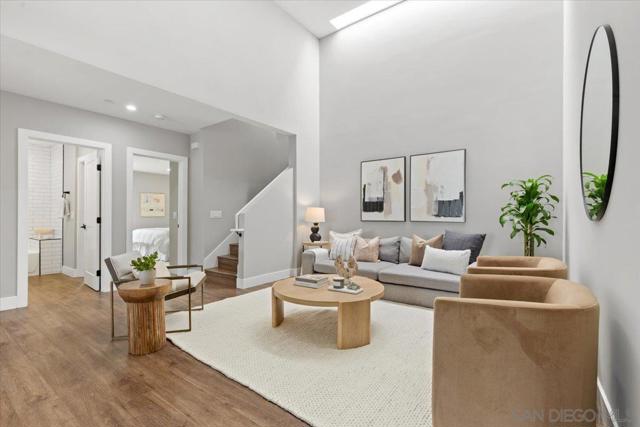 914 10th St, Imperial Beach CA: https://media.crmls.org/mediaz/3381a452-f33a-465e-b19b-f89d2acdbf2e.jpg