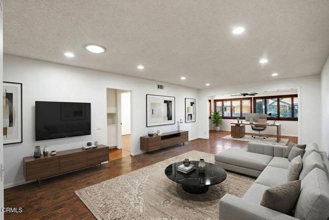 Detail Gallery Image 4 of 46 For 7115 Village 7, Camarillo,  CA 93012 - 2 Beds | 2 Baths