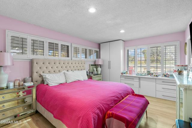 Image 7 of 13 For 17166 Midwood Drive