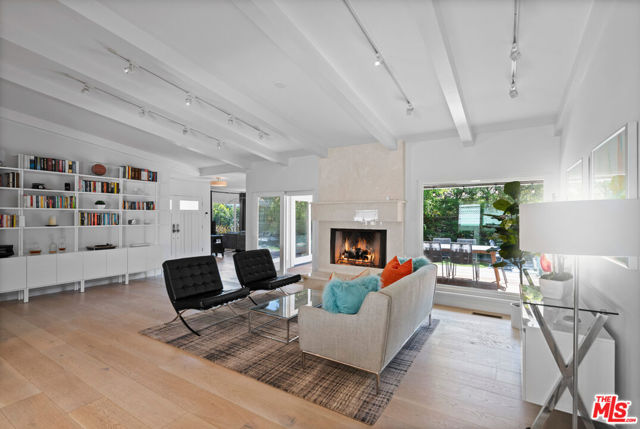 8135 CALABAR Avenue photo 4