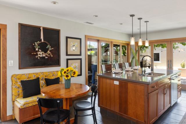4826 Biona Dr, San Diego CA: https://media.crmls.org/mediaz/33860d1e-1c69-48db-9094-5aa528650844.jpg