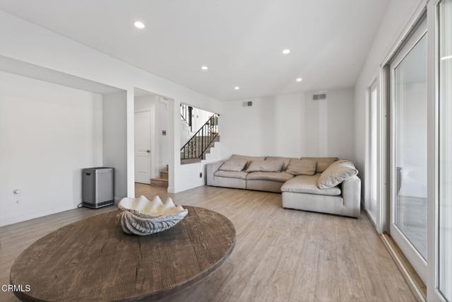 Detail Gallery Image 37 of 79 For 542 Valley View Way, Ventura,  CA 93003 - 4 Beds | 2/1 Baths