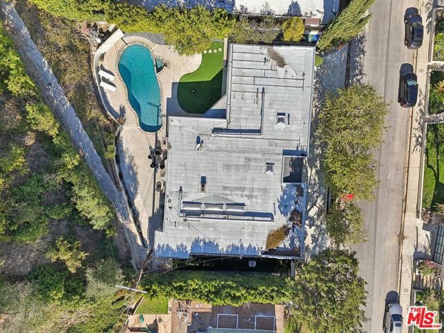 15539 Hamner Drive, Los Angeles CA: https://media.crmls.org/mediaz/33877b59-9eaa-45fd-b351-90ff97612e4f.jpg