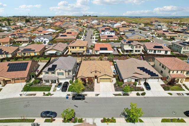 5476 Pinnacle View Way, Antioch CA: https://media.crmls.org/mediaz/3387ab84-9128-49af-98b4-f0ce8749b473.jpg