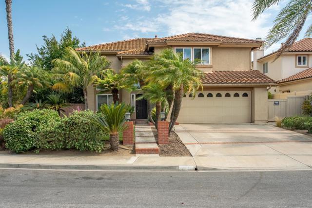 2009 Applewood Ln, Vista CA: https://media.crmls.org/mediaz/3388bd79-4674-4c89-8453-1d6610af7c5e.jpg