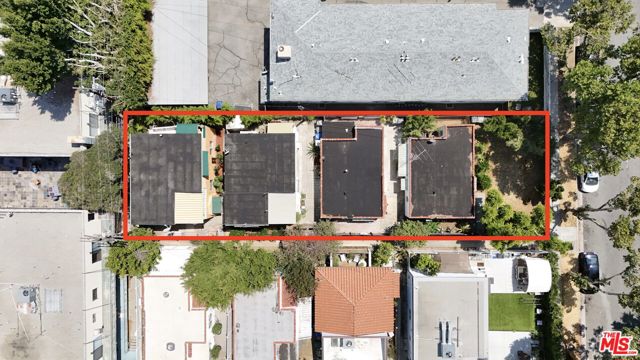 1028 N Hayworth Avenue, West Hollywood CA: https://media.crmls.org/mediaz/338935b5-4b9c-4b2a-9323-3a936848b693.jpg