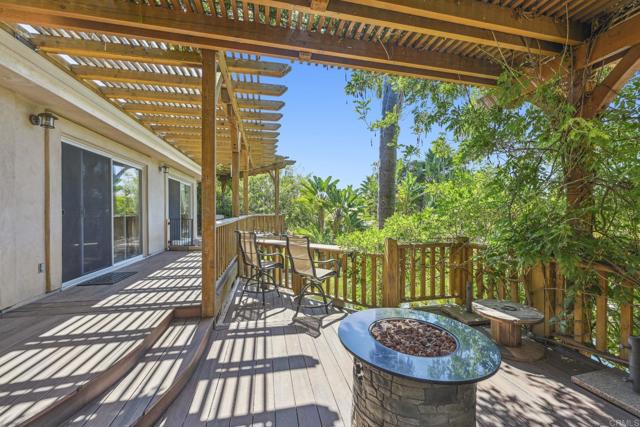 31619 21 Via Puerta Del Sol, Bonsall CA: https://media.crmls.org/mediaz/3389fd27-f65f-4f4d-9f77-1ad281901122.jpg