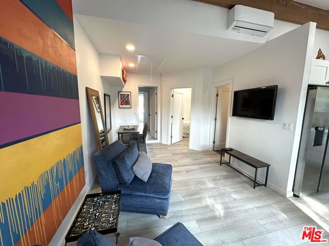 22535 Sylvan Street, Woodland Hills CA: https://media.crmls.org/mediaz/338c894c-ac20-4683-ab4d-ecabdc28d588.jpg