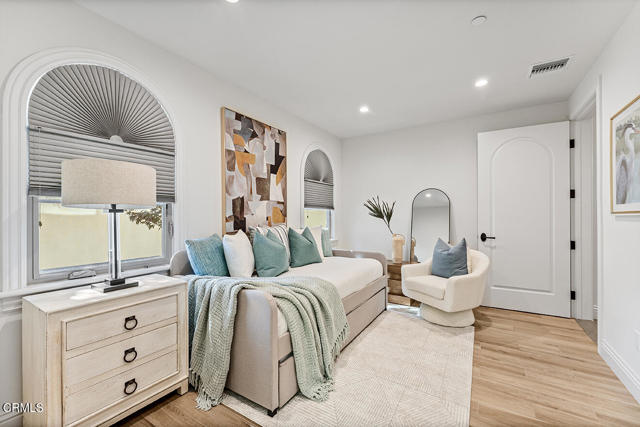 418 Fairview Avenue, Arcadia CA: https://media.crmls.org/mediaz/338cb16a-0df4-46bf-9a47-1dcdf622d292.jpg