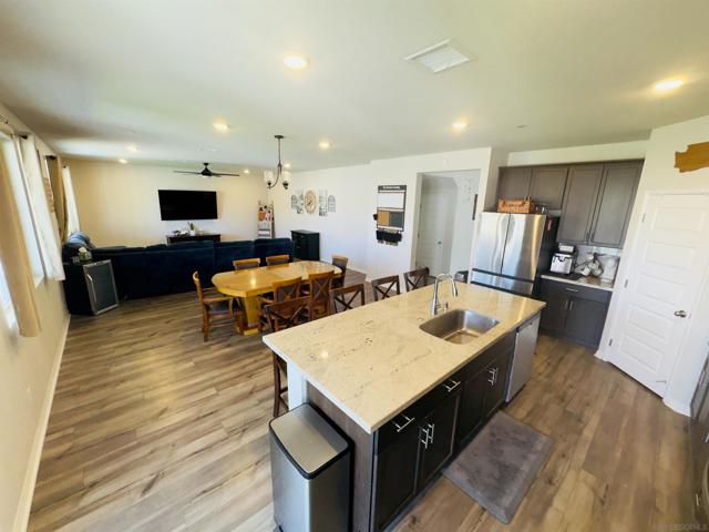 28223 Citrus Ct, Valley Center CA: https://media.crmls.org/mediaz/338cd76a-377d-4f7b-8814-7493968a1849.jpg