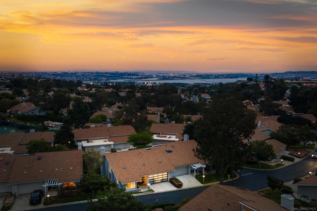 https://media.crmls.org/mediaz/338d7bc0-2f41-4a05-9422-e24b870d9c9d.jpg?preset=X-Large