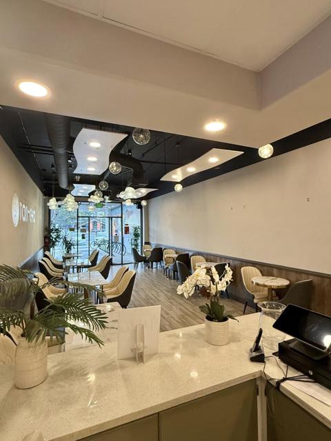 2706 2706 Homestead Road, Santa Clara CA: https://media.crmls.org/mediaz/338dedff-5f0a-471a-be37-9c2d8d1dac12.jpg