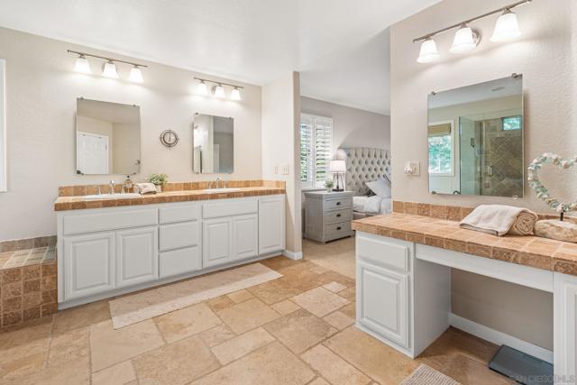 3188 Ora Avo Terrace, Vista CA: https://media.crmls.org/mediaz/338e71fe-79ba-4a29-b51c-57369b6dddc2.jpg