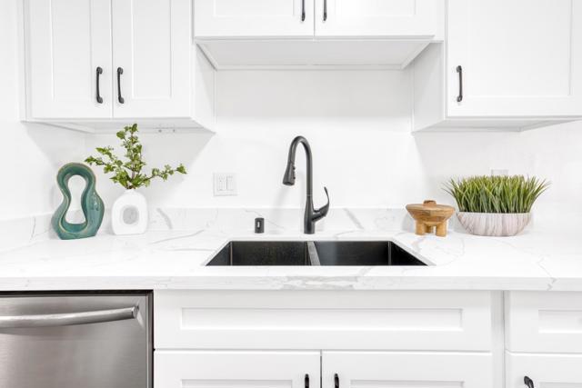 5381 Carryback Avenue, San Jose CA: https://media.crmls.org/mediaz/338e8314-df51-4fe3-8568-9a1a093a3ac5.jpg