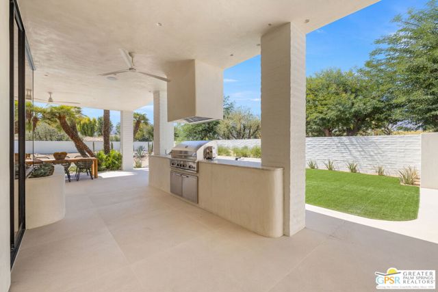 71000 Tamarisk Lane, Rancho Mirage CA: https://media.crmls.org/mediaz/338efc1d-f2ef-4e59-b0a7-f8b7c3c3fad8.jpg