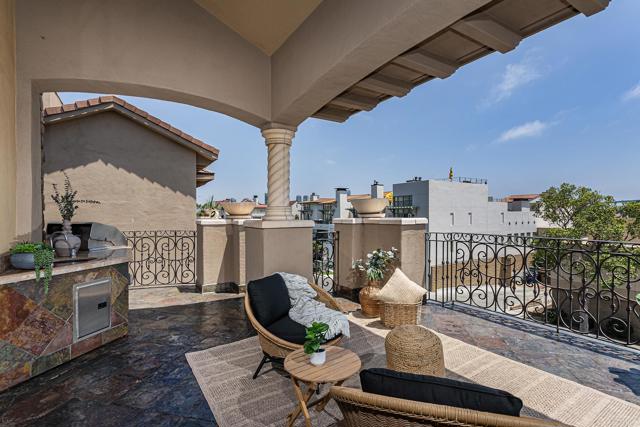Detail Gallery Image 9 of 65 For 120 C Ave #303,  Coronado,  CA 92118 - 2 Beds | 2 Baths