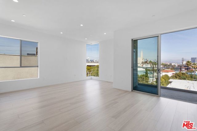 1827 Midvale Avenue, Los Angeles CA: https://media.crmls.org/mediaz/339008c0-9534-402f-849f-5132d50e0c3f.jpg