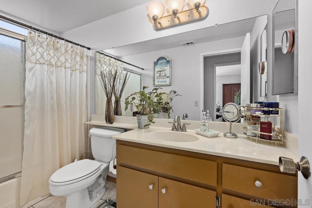 MLS #250034854SD img 20