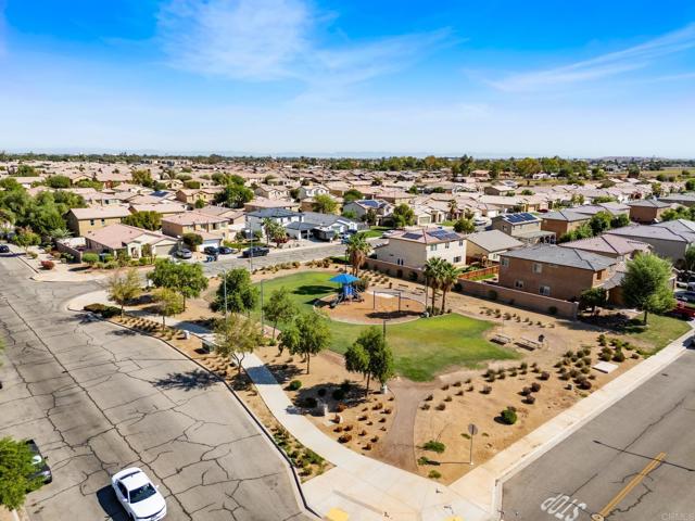 2504 Vista Del Mar Lane, Imperial CA: https://media.crmls.org/mediaz/3390a48f-0ace-4c8a-87ca-741ad15f2e35.jpg