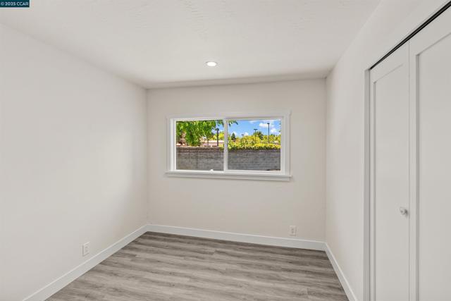3319 Claudia Dr, Concord CA: https://media.crmls.org/mediaz/33917126-5d23-4169-8884-8f7fdb01483a.jpg