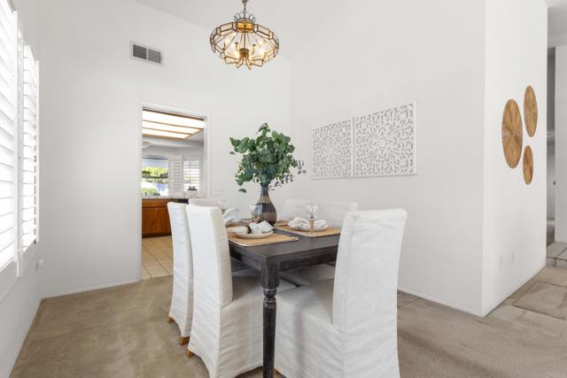 Detail Gallery Image 6 of 35 For 815 Boyle Ave, Escondido,  CA 92027 - 4 Beds | 3 Baths