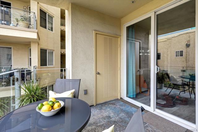 1601 India St, San Diego CA: https://media.crmls.org/mediaz/3391941a-daf6-4415-8648-58a86fee5856.jpg