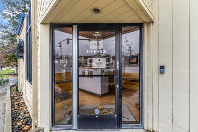 10012 N Foothill Boulevard, Cupertino CA: https://media.crmls.org/mediaz/3391d4a5-1121-490b-8694-c081431e202a.jpg
